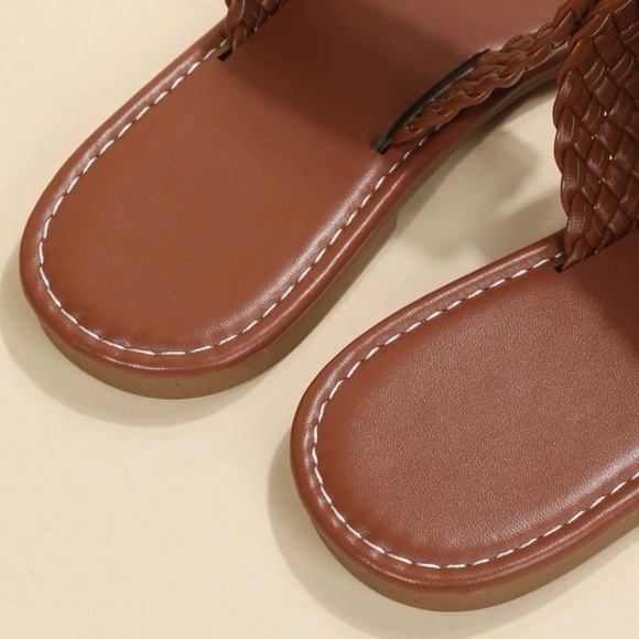 SHEIN | Thong Sandals - Picture 3 of 8
